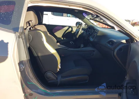 2017 Dodge Challenger R/T Scat Pack z USA, uszkodzony, nr VIN 2C3CDZFJXHH622641